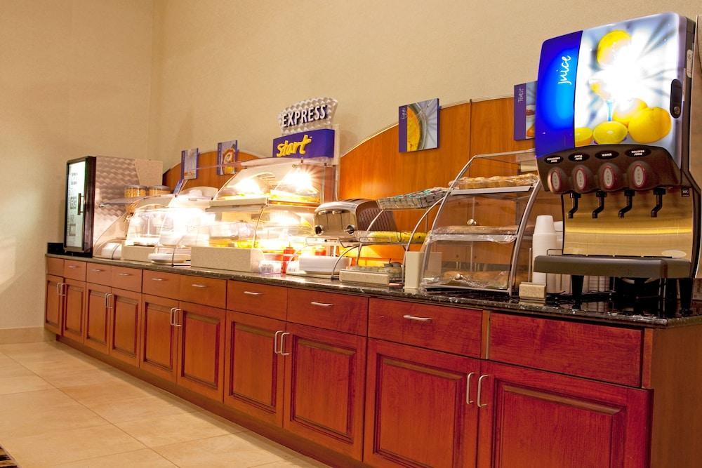 Holiday Inn Express Hotel & Suites Jacksonville North-Fernandina By Ihg Yulee Exterior photo